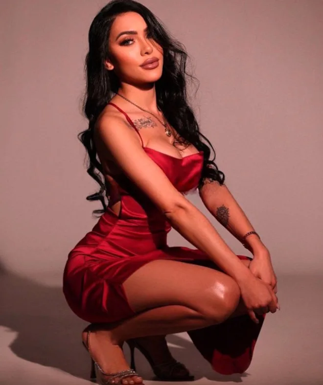 Nomira