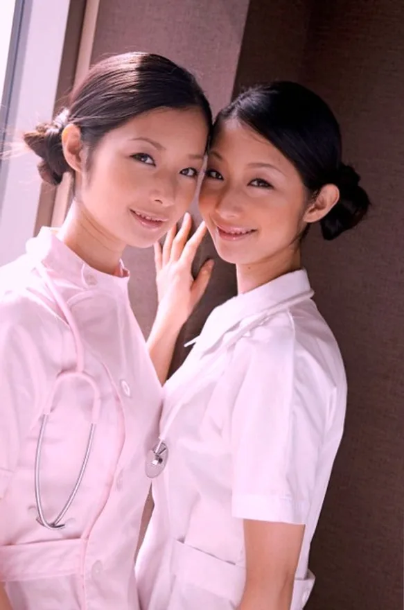 Ariko & Yui "duo With Girl"